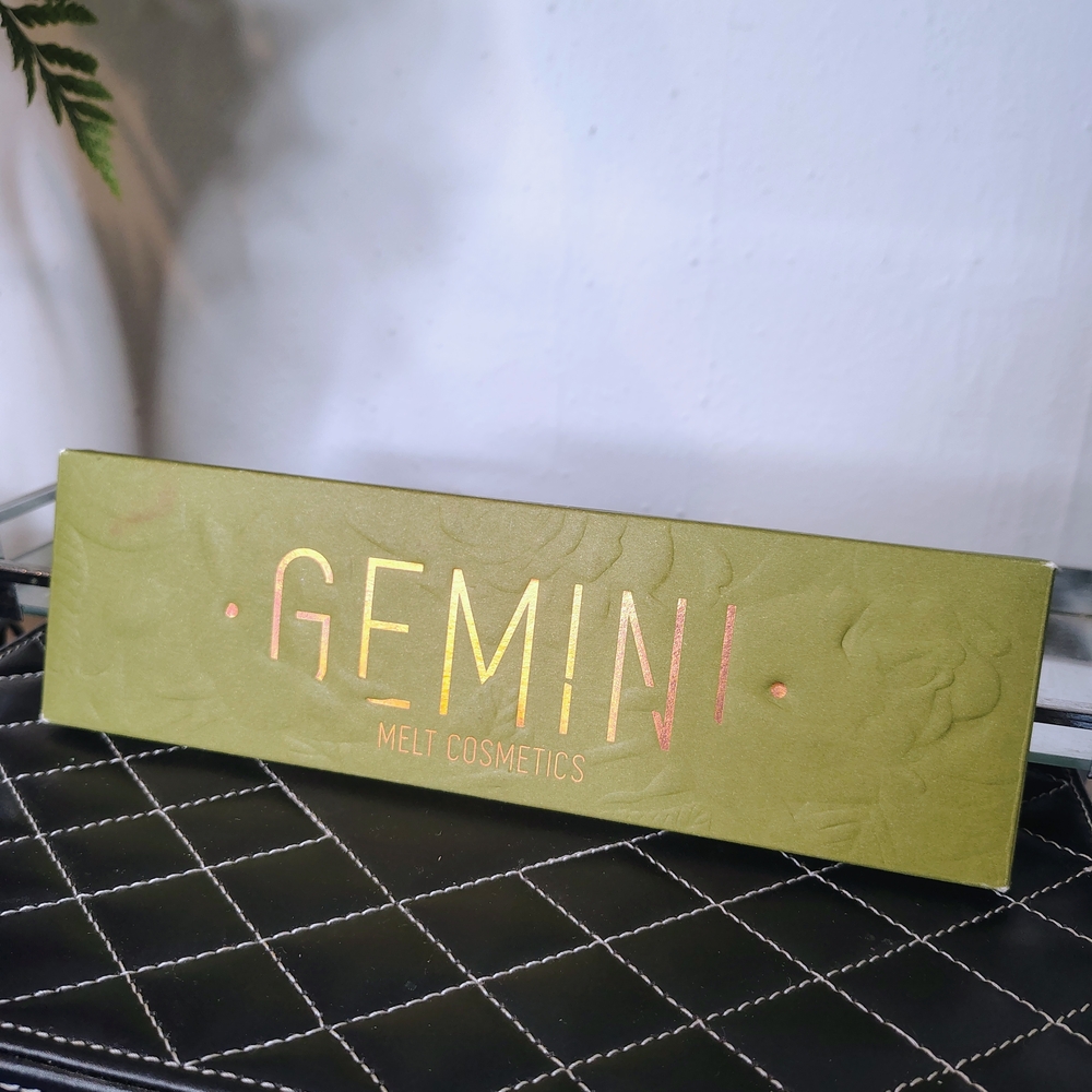 Gemini Eyeshadow Palette in Warm Greens & Golds - Picture 6 of 6